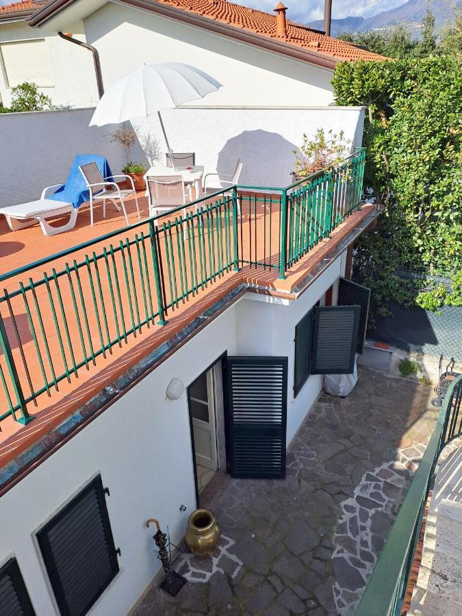 Вилла La Casina Di Marco Пьетразанта Экстерьер фото